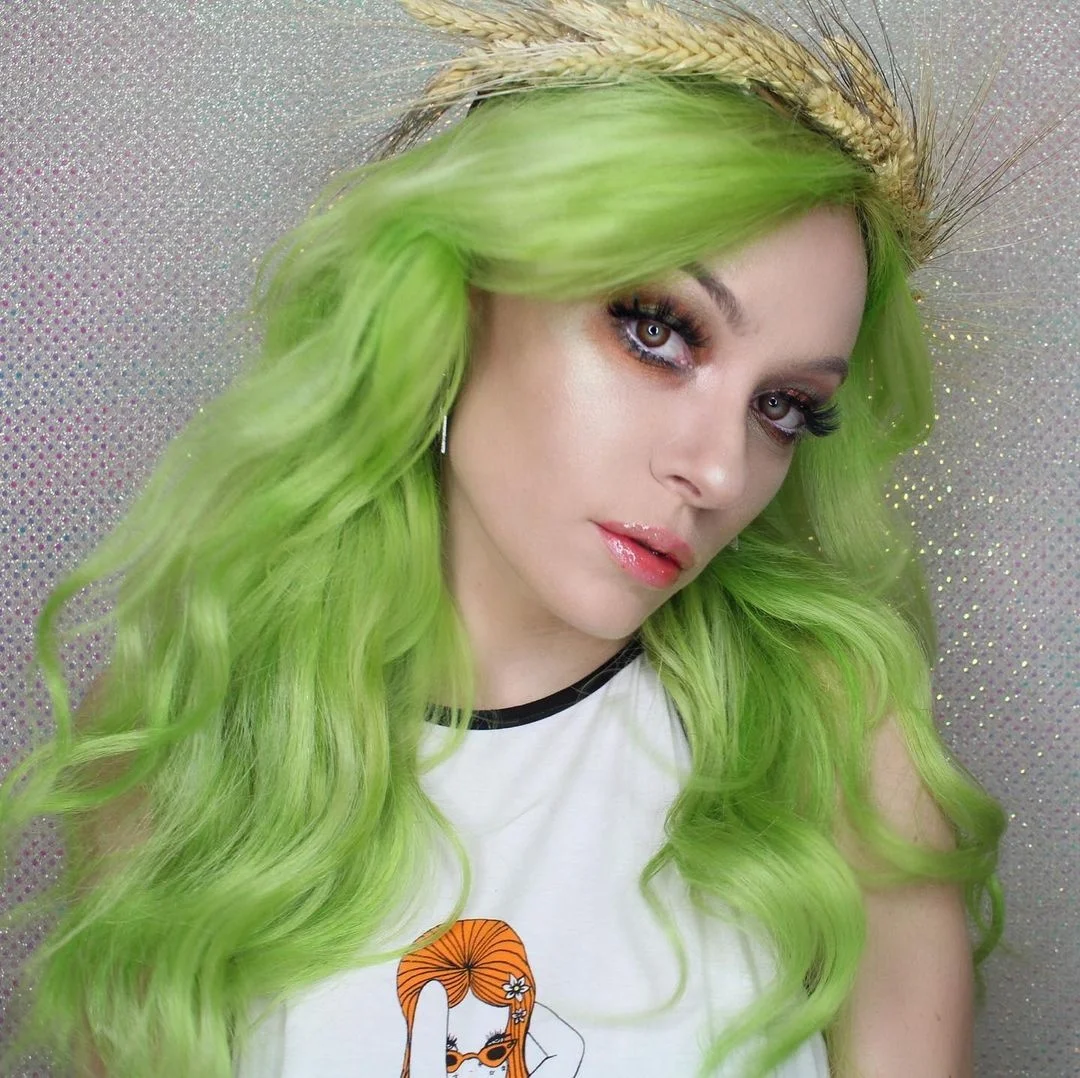 Aliblisswig Transparent Lace Cosplay Heat Resistant Fiber Hair Long Wavy Lime Synthetic Lace Front Wig
Aliblisswig Transparent Lace Cosplay Heat Resistant Fiber Hair Long Wavy Lime Synthetic Lace Front Wig
