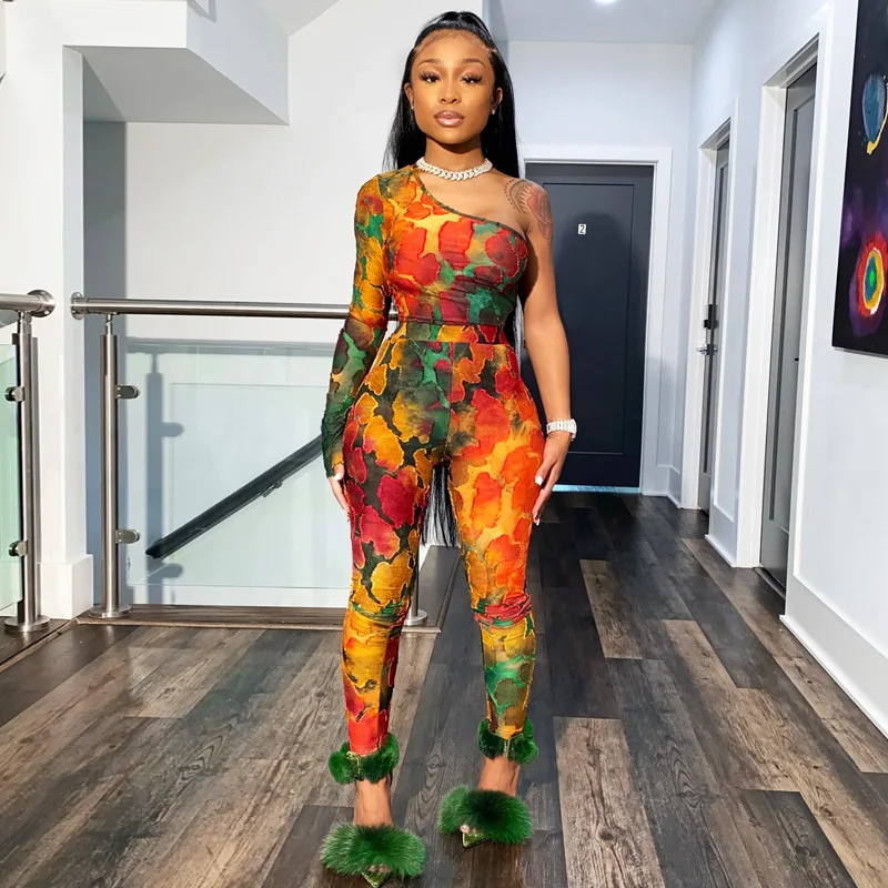 2021 Fall women clothing new sexy printing one-shoulder top stretch bodycon women fall sets, Picture color
2021 Fall women clothing new sexy printing one-shoulder top stretch bodycon women fall sets, Picture color