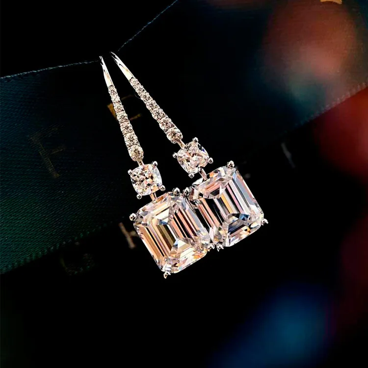 Rectangular pagoda diamond earrings 925 silver gold-plated emerald cut high carbon diamond pagoda cut center stone and cushion
Rectangular pagoda diamond earrings 925 silver gold-plated emerald cut high carbon diamond pagoda cut center stone and cushion