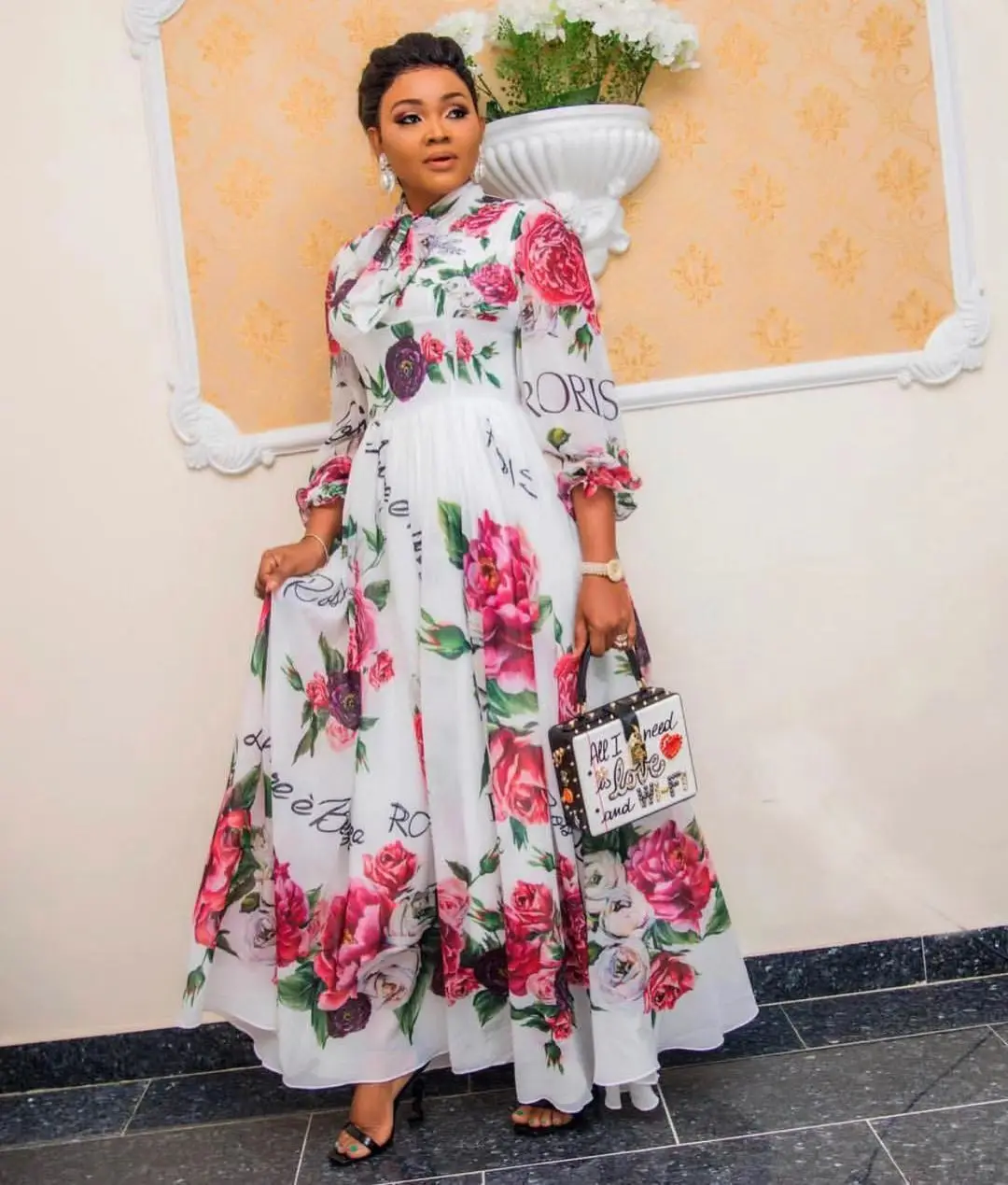 2021 Newest Long Dress Plus Size Women Chiffon Floral Printed Maxi Dress Long Sleeve Clothing, As showed
2021 Newest Long Dress Plus Size Women Chiffon Floral Printed Maxi Dress Long Sleeve Clothing, As showed