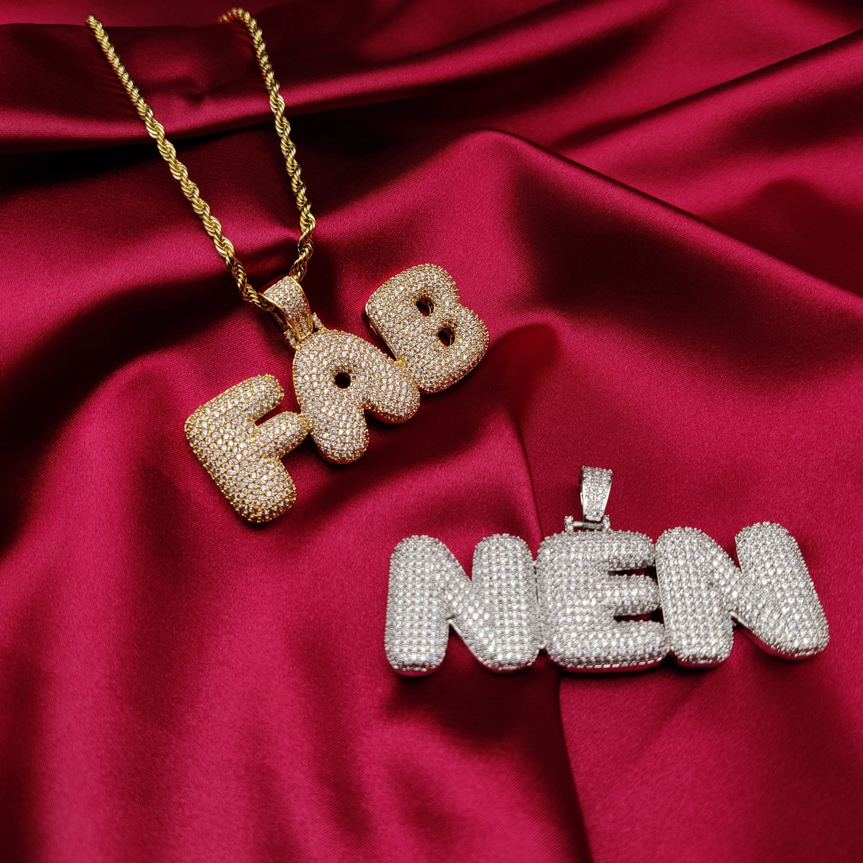 Custom Name Letters Necklaces Pendant Chain For Men Women Gold Silver Color Cubic Zircon Hip Hop Jewelry Gifts
Custom Name Letters Necklaces Pendant Chain For Men Women Gold Silver Color Cubic Zircon Hip Hop Jewelry Gifts