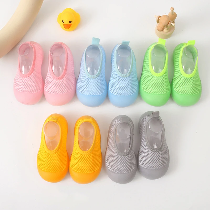 Transparent non-slip soft prewalker rubber sole mesh plain baby shoes baby solid color shoes
Transparent non-slip soft prewalker rubber sole mesh plain baby shoes baby solid color shoes