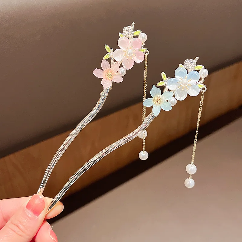 Flower Pink Tassel Metal Hair Sticks Shake Hairpin Headwear Hair Sticks Hair Accessories For Women Wholesale
Flower Pink Tassel Metal Hair Sticks Shake Hairpin Headwear Hair Sticks Hair Accessories For Women Wholesale