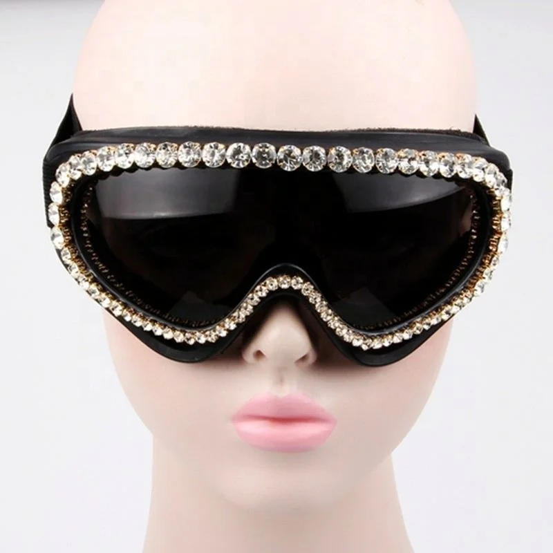Rhinestone Ladies Windproof Sunglasses Fashion Trend Handmade Diamond Protective Sunglasses in Stock, Colors
Rhinestone Ladies Windproof Sunglasses Fashion Trend Handmade Diamond Protective Sunglasses in Stock, Colors