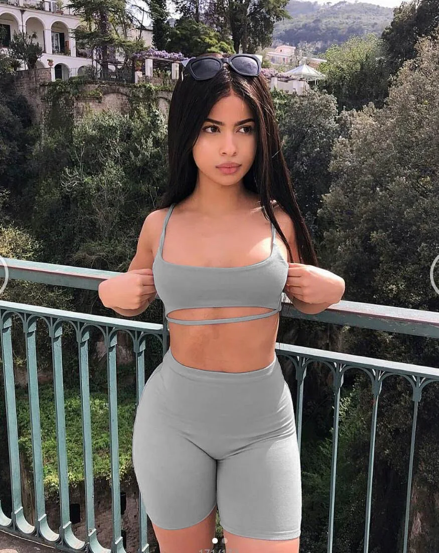 Sexy Short Two Piece Set Crop Tops and Biker Shorts Grey Black Bodycon Matching Sets Summer Clothes for Women
Sexy Short Two Piece Set Crop Tops and Biker Shorts Grey Black Bodycon Matching Sets Summer Clothes for Women