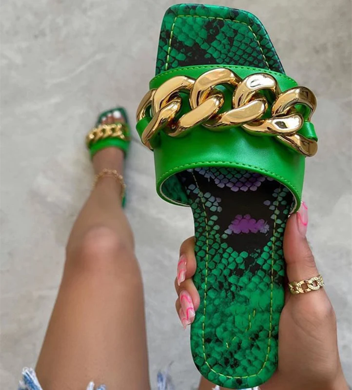 2021 new ladies Metal chain Serpentine Printed sole flat sandals trendy slippers
2021 new ladies Metal chain Serpentine Printed sole flat sandals trendy slippers