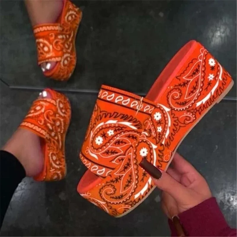Summer Fashion Thick Sole Platform Sandals Women Bandana Shoes Flat With Slippers Beach Slides Shoes Big Size 43, Black,pink,orange, purple ,red
Summer Fashion Thick Sole Platform Sandals Women Bandana Shoes Flat With Slippers Beach Slides Shoes Big Size 43, Black,pink,orange, purple ,red