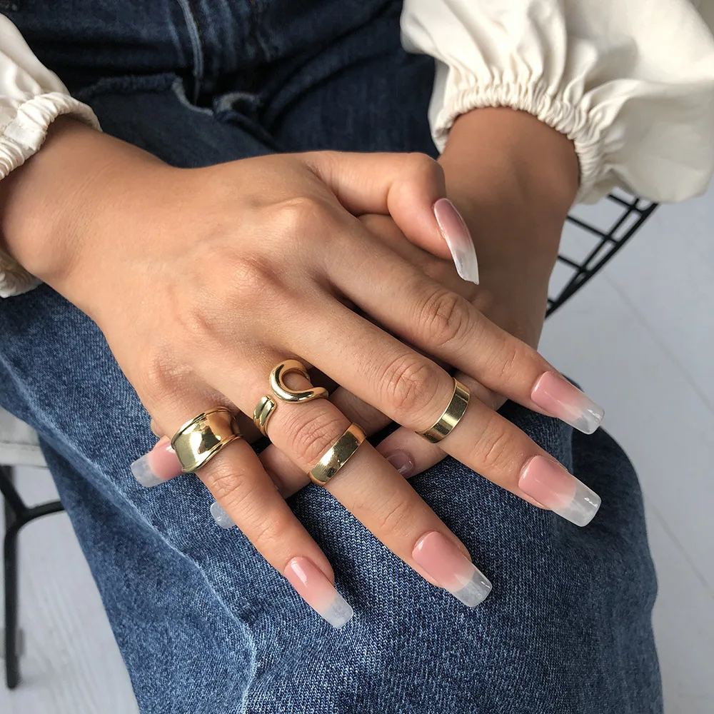 2021 Ins design sense 4 piece metal combination ring fashion personality trend simple cold wind index finger ring
2021 Ins design sense 4 piece metal combination ring fashion personality trend simple cold wind index finger ring