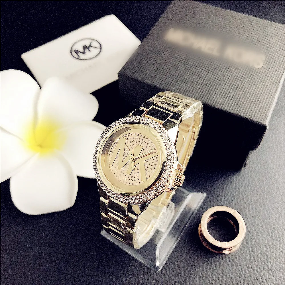 Factory direct price watch set women bracelet wristwatch elegant ladies wrsitwatches designer fashion watches famous brands
Factory direct price watch set women bracelet wristwatch elegant ladies wrsitwatches designer fashion watches famous brands
