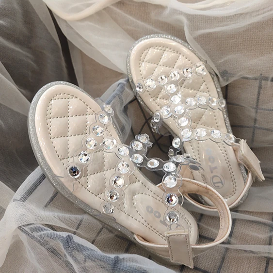 2021 Transparent Women Summer Flat Sandals And Slippers Pearl sandals for women ladies
2021 Transparent Women Summer Flat Sandals And Slippers Pearl sandals for women ladies