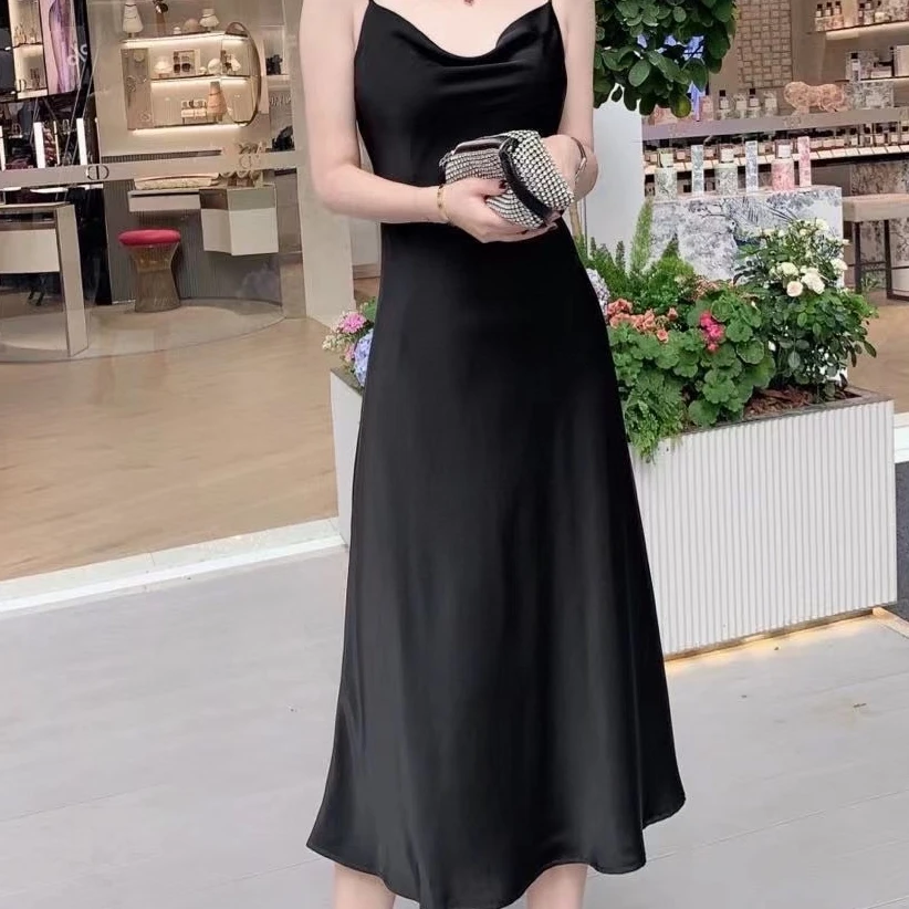 Sexy V-Neck Black Women Long Dress Summer Spring Strap Sleeveless Plain Elegant Ladies Party Slip Satin Dress
Sexy V-Neck Black Women Long Dress Summer Spring Strap Sleeveless Plain Elegant Ladies Party Slip Satin Dress