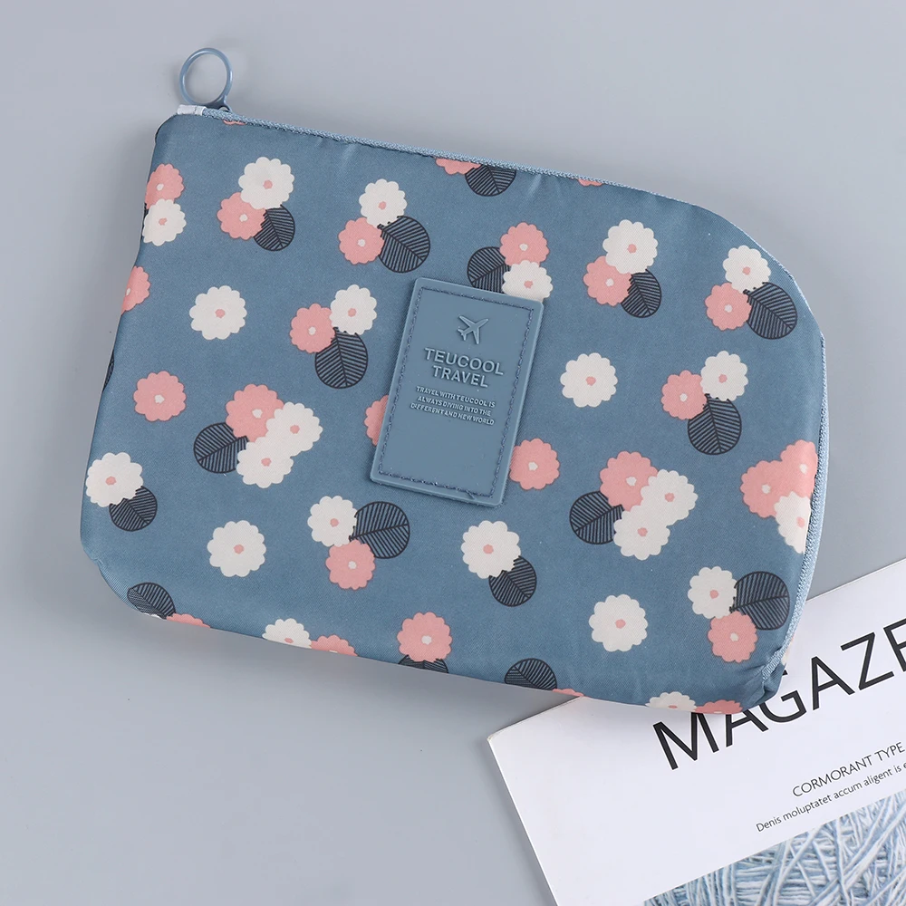 Hot Sale Cute Printing Tech Kit Bag Travel Cable Organizer Portable Bag For Electronic Usb Cable Packaging Bag
Hot Sale Cute Printing Tech Kit Bag Travel Cable Organizer Portable Bag For Electronic Usb Cable Packaging Bag