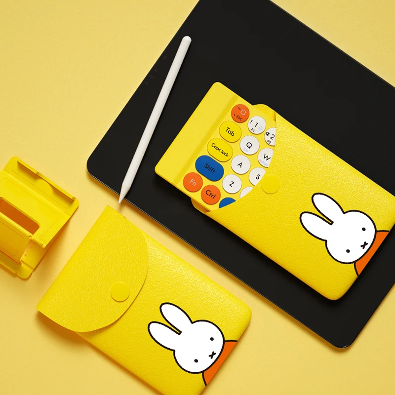 MIFFY & MIPOW SLIM Folding Keyboard Wireless wireless B033 Keyboard for iPad iPhone Tablet Android IOS Windows + Pouch & Stand
MIFFY & MIPOW SLIM Folding Keyboard Wireless wireless B033 Keyboard for iPad iPhone Tablet Android IOS Windows + Pouch & Stand