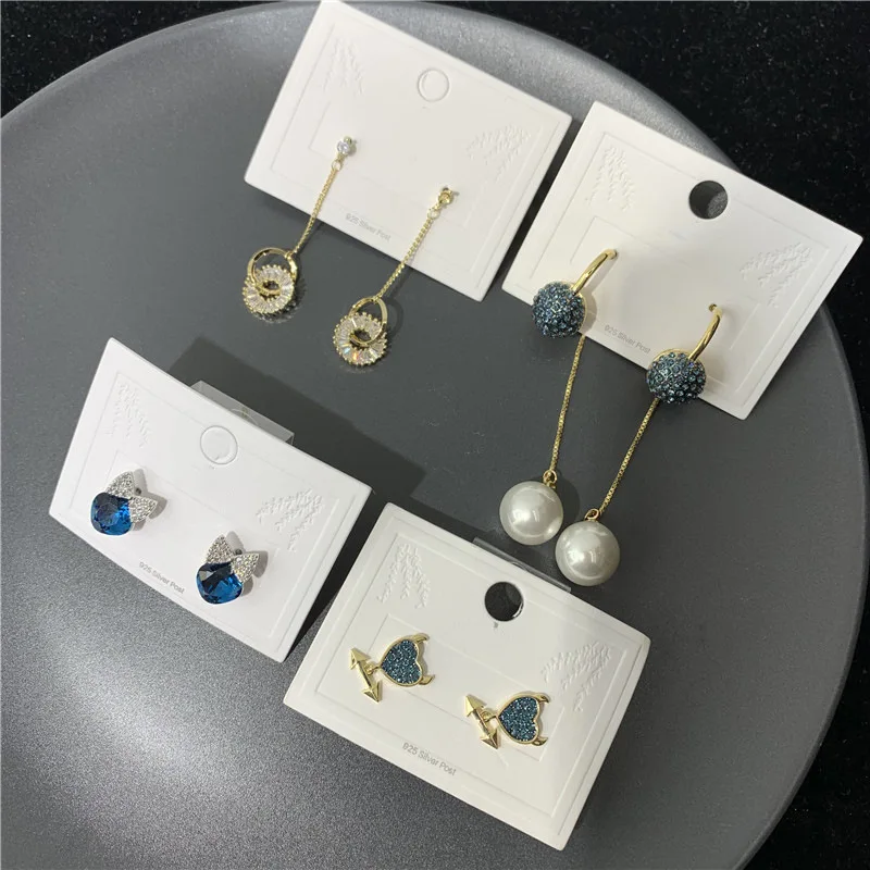 925 Silver Color Ear Studs Female Diamonds Zircon Rotating Earrings Temperament Simple Personality Ear Accessories
925 Silver Color Ear Studs Female Diamonds Zircon Rotating Earrings Temperament Simple Personality Ear Accessories