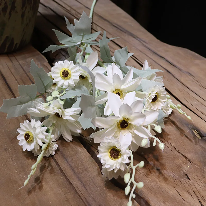 Silk flower Dahlia wedding simulation flower wedding hall decorative soft outfit Nordic high-end Dahlia road guide plant
Silk flower Dahlia wedding simulation flower wedding hall decorative soft outfit Nordic high-end Dahlia road guide plant