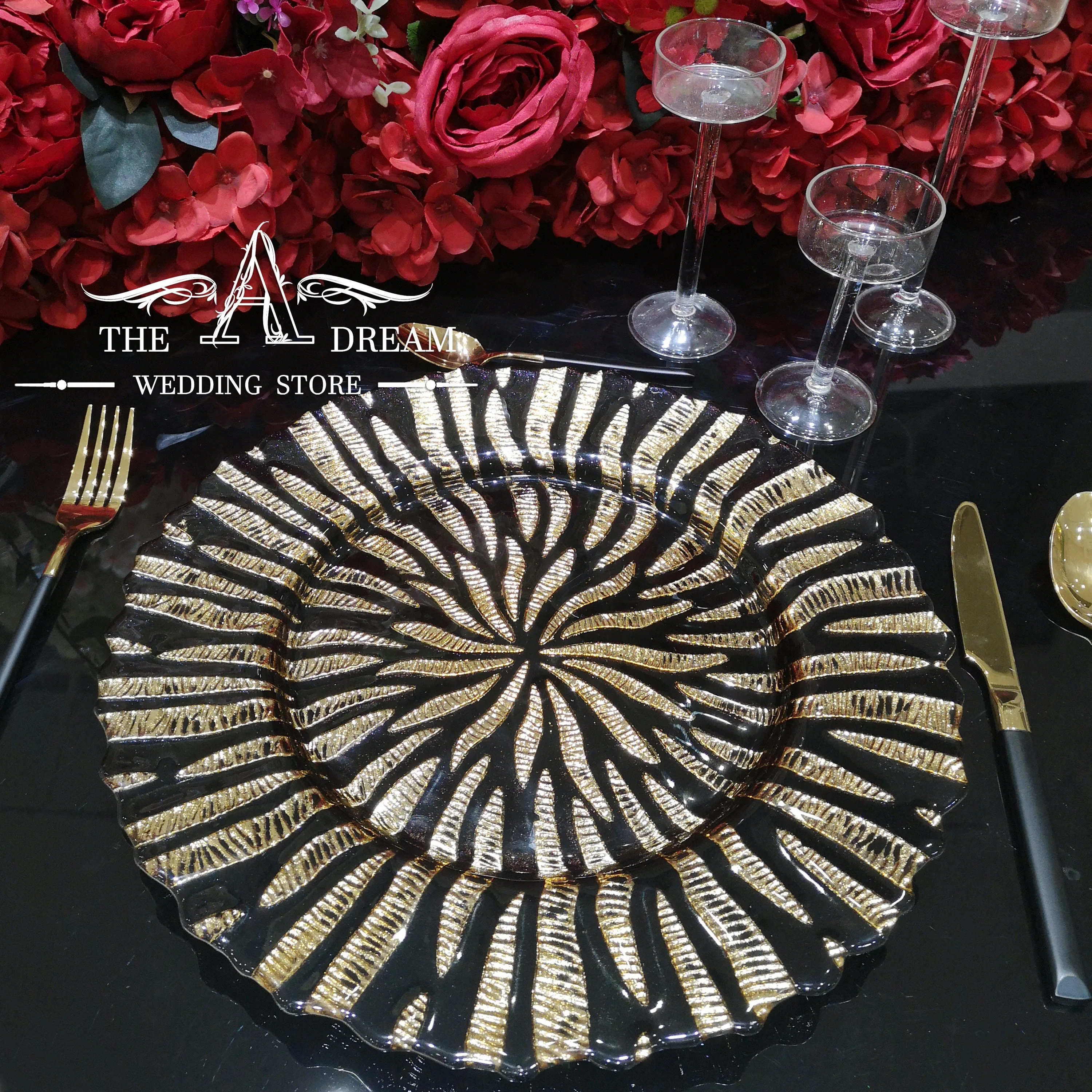 GCP-0035 Glass Charger Plate Luxury Black and Gold Glass Plate For Wedding Charger Plate From The A Dream Wedding Store
GCP-0035 Glass Charger Plate Luxury Black and Gold Glass Plate For Wedding Charger Plate From The A Dream Wedding Store