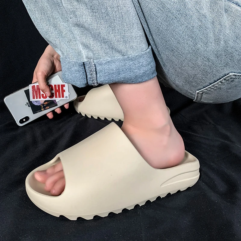2021 Custom New Unisex Summer Sandals Yeezy Slippers Men's Slippers Home Slippers Hot Selling, Orange,black,pink,khaki,green
2021 Custom New Unisex Summer Sandals Yeezy Slippers Men's Slippers Home Slippers Hot Selling, Orange,black,pink,khaki,green