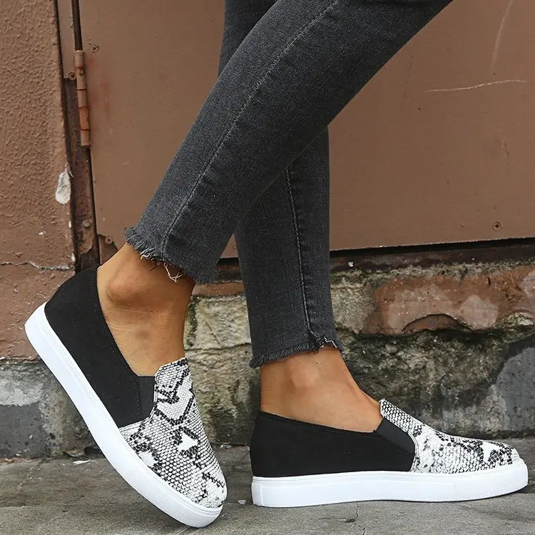 Hot style hot sale plus size women's shoes 2021 summer new leopard print flat shoes, Picture
Hot style hot sale plus size women's shoes 2021 summer new leopard print flat shoes, Picture