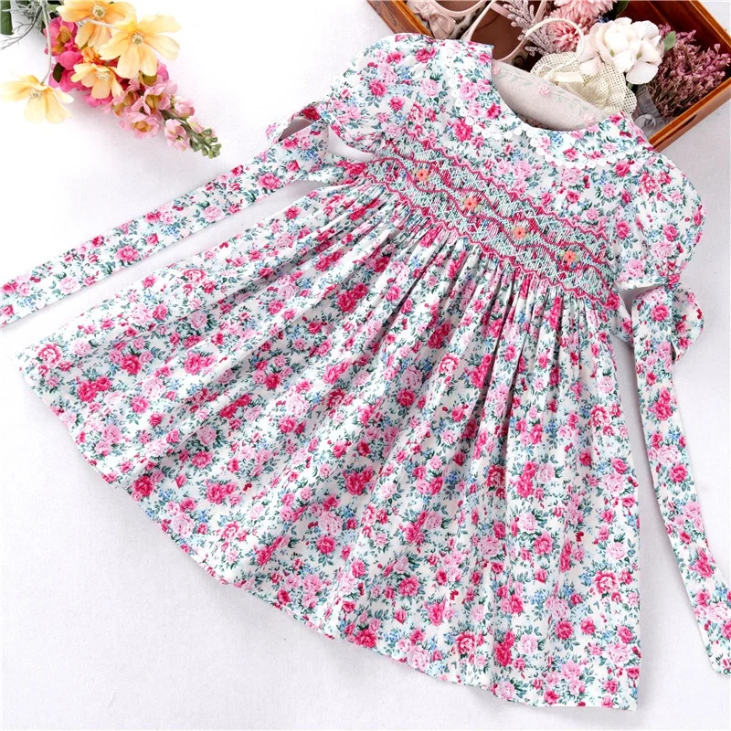 C04273 baby girl dresses smocked flower floral children clothes hand made cotton kids dress wholesale 3 4 5 6 7
C04273 baby girl dresses smocked flower floral children clothes hand made cotton kids dress wholesale 3 4 5 6 7