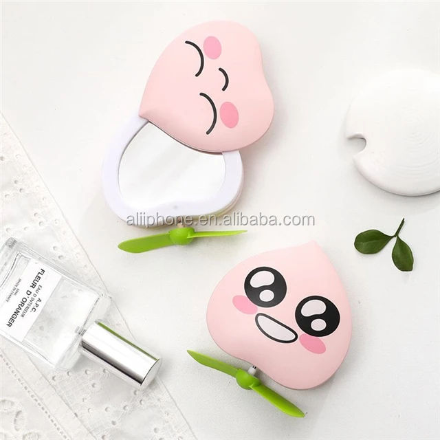 2020 hot sale portable led make up mirror light peach heart make up vanity mirror with lights
2020 hot sale portable led make up mirror light peach heart make up vanity mirror with lights