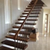 /product-detail/best-price-decorative-design-indoor-acacia-solid-wood-treat-ladder-floating-staircase-62255547140.html