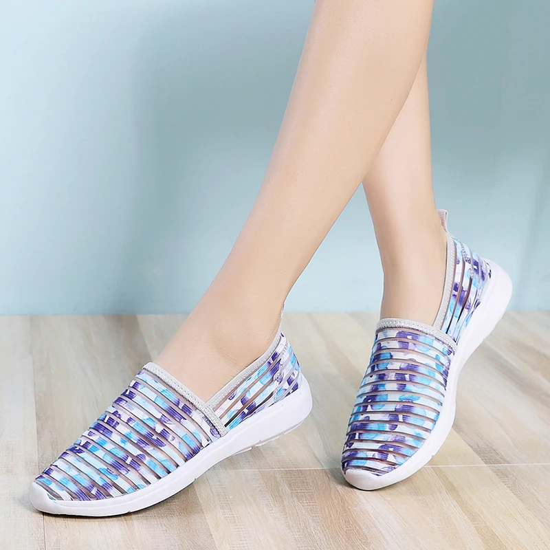 2021 New Ladies Jogging Shoes Breathable Lightweight Sneakers Tennis Sports Step Elastic Casual Overfoot Shoes
2021 New Ladies Jogging Shoes Breathable Lightweight Sneakers Tennis Sports Step Elastic Casual Overfoot Shoes