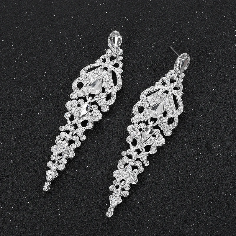 Exquisite Silver Plated 8.2cm Big White Bride Earrings Rhinestone Crystal Wedding earrings
Exquisite Silver Plated 8.2cm Big White Bride Earrings Rhinestone Crystal Wedding earrings