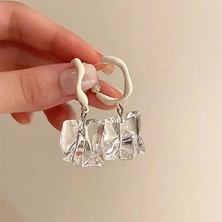 Fashion Irregular Transparent Irregular Resin Acrylic Drop Earrings For Women Jewelry 2021
Fashion Irregular Transparent Irregular Resin Acrylic Drop Earrings For Women Jewelry 2021