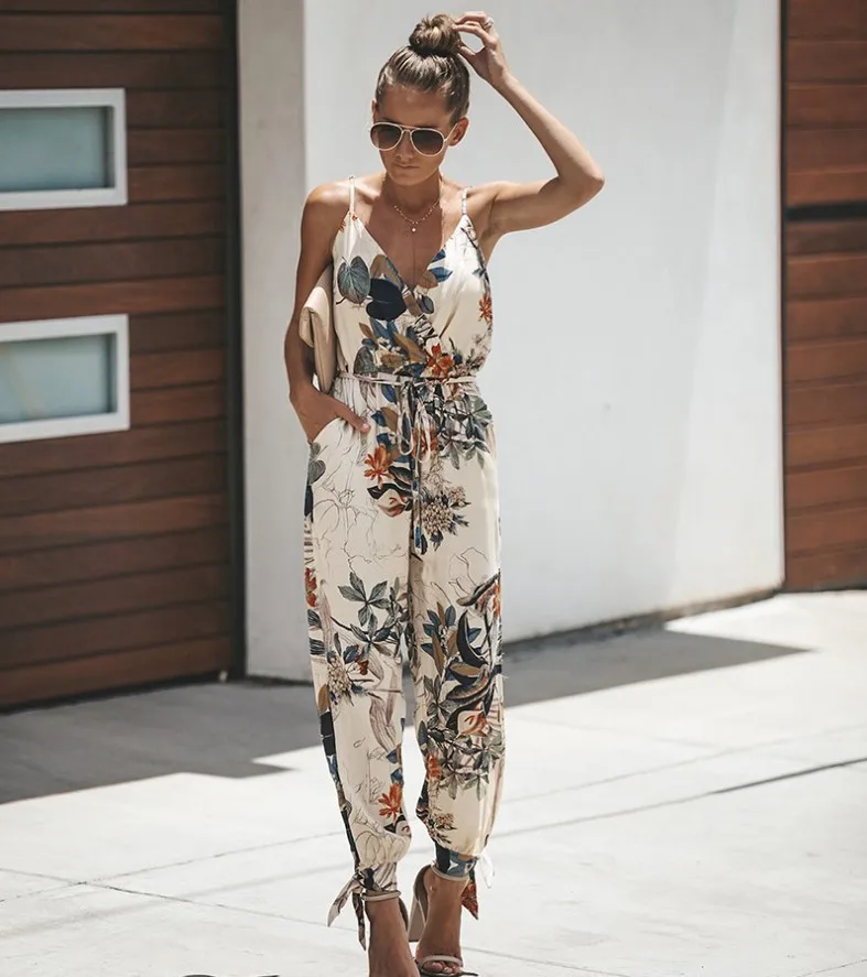 Summer sexy Street trendsetter European and American women's Jumpsuit casual pants factory customization
Summer sexy Street trendsetter European and American women's Jumpsuit casual pants factory customization