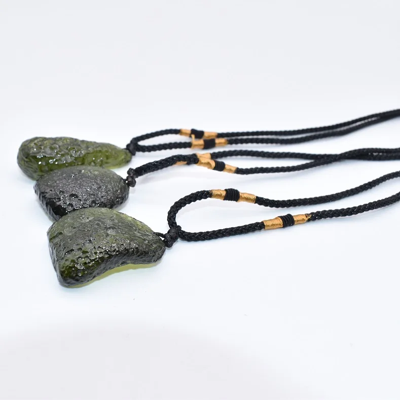 Natural rough stone irregular crystals healing stones moldavite gemstone pendant necklace accessories jewelry, Picture shows
Natural rough stone irregular crystals healing stones moldavite gemstone pendant necklace accessories jewelry, Picture shows