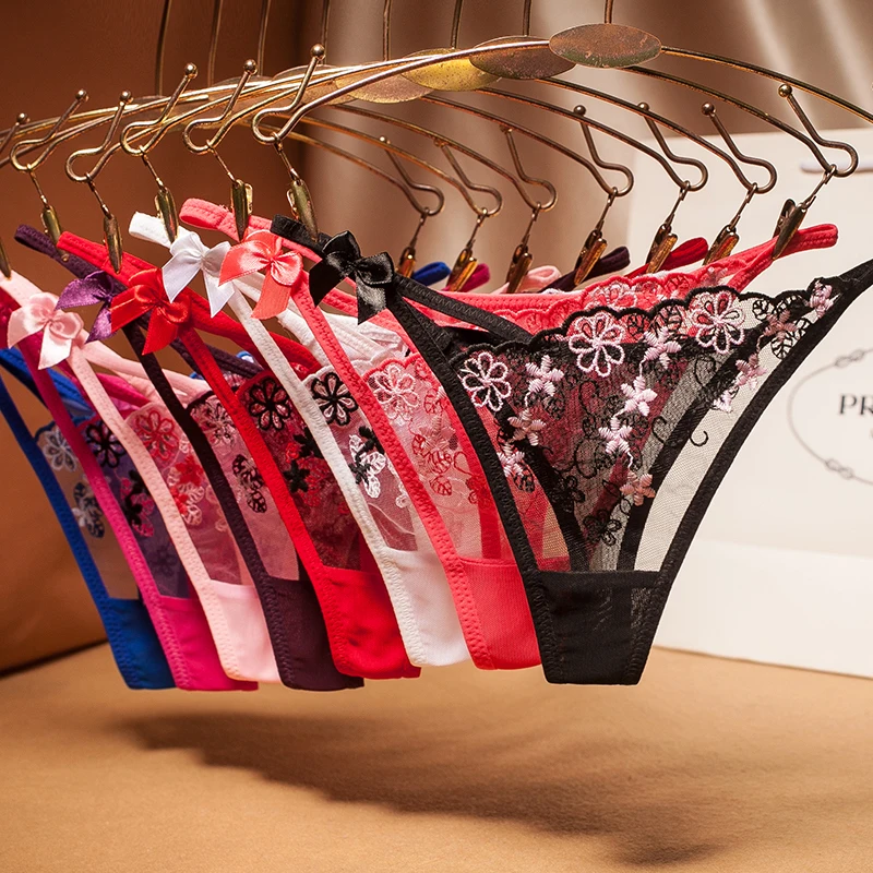 2021 sexy ladies embroidery flower bright color lace seamless highwaist daily silk thong, Picture shows
2021 sexy ladies embroidery flower bright color lace seamless highwaist daily silk thong, Picture shows