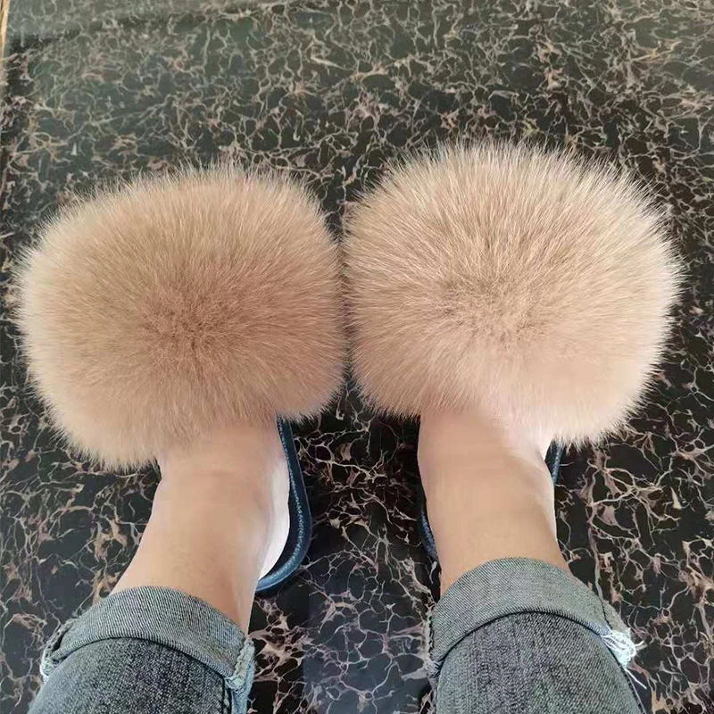 Wholesale real big fur Slides flush soft Fox fur Slides House slippers outdoor summer women fur slippers, Customized color
Wholesale real big fur Slides flush soft Fox fur Slides House slippers outdoor summer women fur slippers, Customized color