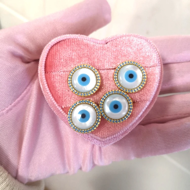 jialin jewelry Custom Halo Circle Pave Cubic Zircon Stylish Resin shell turkey Turkish blue eye stud earrings
jialin jewelry Custom Halo Circle Pave Cubic Zircon Stylish Resin shell turkey Turkish blue eye stud earrings