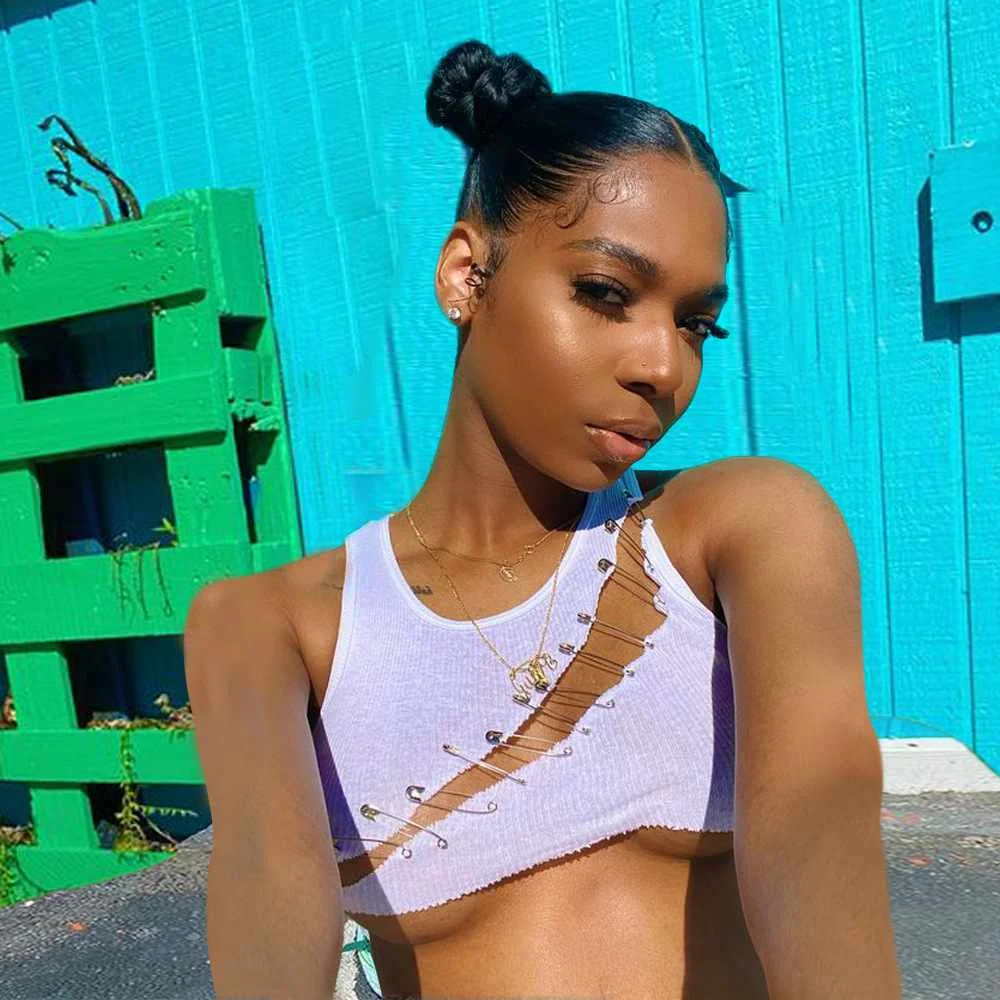 Fashion Summer New Design 3 Style Crop Top Safety Pin Hollow Out Irregularity Casual Shirt For Women Sexy Club T-shirt
Fashion Summer New Design 3 Style Crop Top Safety Pin Hollow Out Irregularity Casual Shirt For Women Sexy Club T-shirt