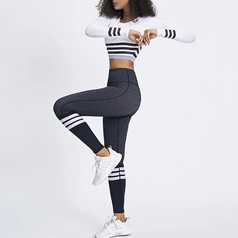 Black and white stripes contrast color sports fitness suit crop top gym wear 2 pcs women's yoga set
Black and white stripes contrast color sports fitness suit crop top gym wear 2 pcs women's yoga set