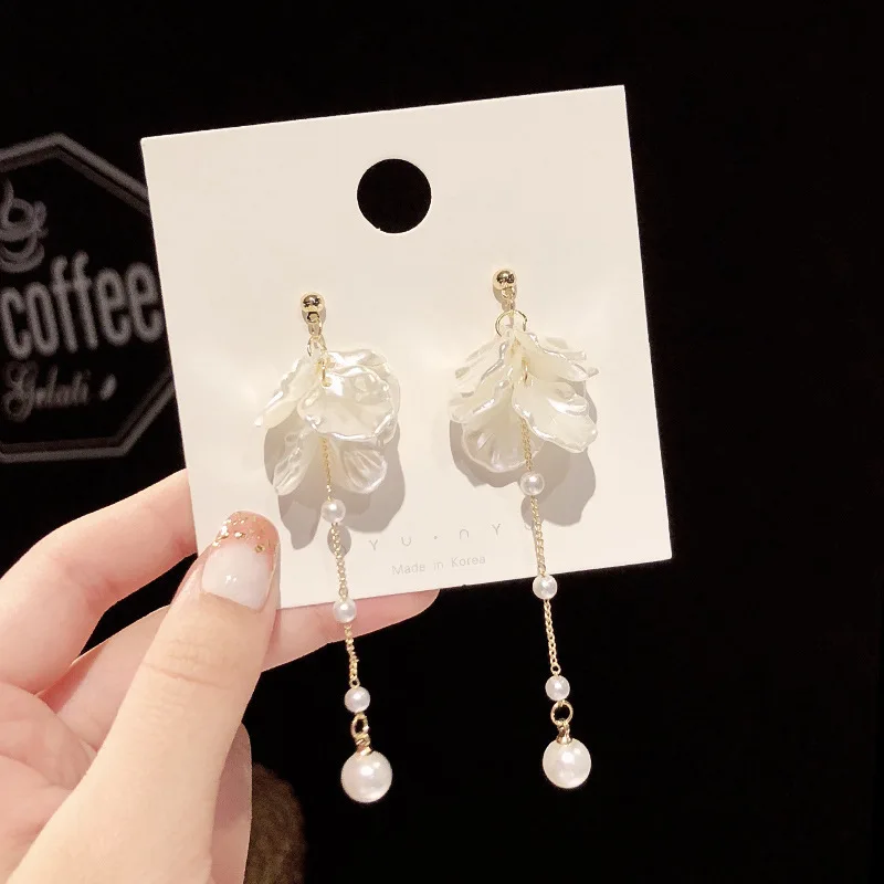 Elegant Jewelry Real Gold Plating Freshwater Pearl Tassel Earring S925 Silver Post Shell Flower Dangle Earrings
Elegant Jewelry Real Gold Plating Freshwater Pearl Tassel Earring S925 Silver Post Shell Flower Dangle Earrings