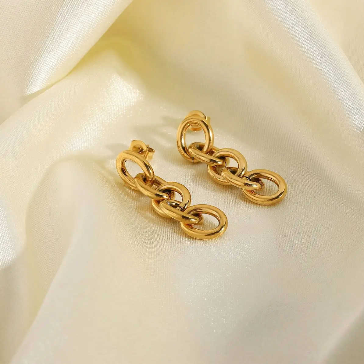 Fashion Gold Thick Oval Chain Link Drop Earrings Gold Plated Stainless Steel Long Chain Earring
Fashion Gold Thick Oval Chain Link Drop Earrings Gold Plated Stainless Steel Long Chain Earring