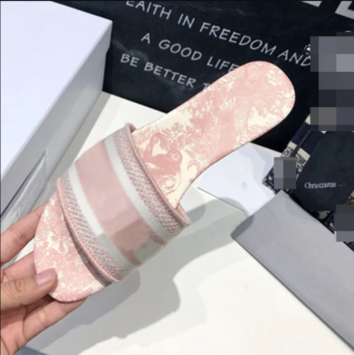 H075 2021 Fashion Brand Luxury Original Slipper Summer Slippers For Women shoes Beach Outdoor Girls Sandal Slide, Black
H075 2021 Fashion Brand Luxury Original Slipper Summer Slippers For Women shoes Beach Outdoor Girls Sandal Slide, Black