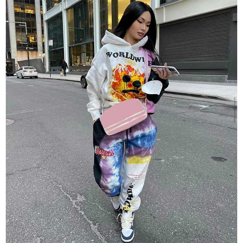 High Quality Custom 2021 Fall Set Woman Halloween Hooded Long Sleeve Sweatsuit Set Tracksuit
High Quality Custom 2021 Fall Set Woman Halloween Hooded Long Sleeve Sweatsuit Set Tracksuit