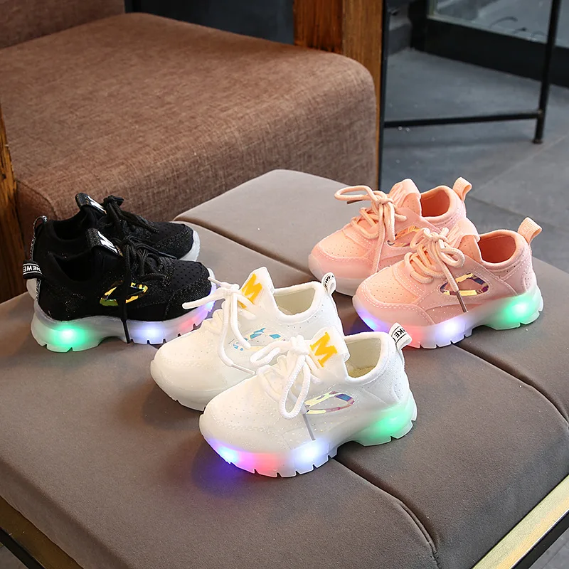 Children Baby Girls Boys Breathable Mesh Led Luminous Sport Run Sneakers Shoes Children's sneakers High Quality, As pictures
Children Baby Girls Boys Breathable Mesh Led Luminous Sport Run Sneakers Shoes Children's sneakers High Quality, As pictures
