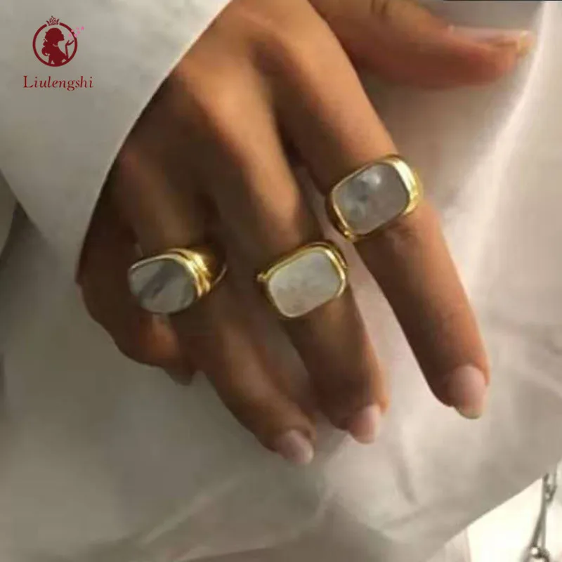 Latest Design Stainless Steel White Fritillary Enamel Signet Rings Simple Gold Plated White Shell Square Signet Rings For Women
Latest Design Stainless Steel White Fritillary Enamel Signet Rings Simple Gold Plated White Shell Square Signet Rings For Women