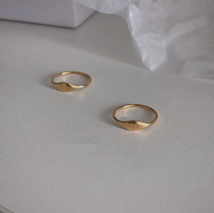 Minimalist Trendy Gold Plated Titanium Steel Oblate Ring Simple Stainless Steel Polished Geometric Rhombus Ring
Minimalist Trendy Gold Plated Titanium Steel Oblate Ring Simple Stainless Steel Polished Geometric Rhombus Ring