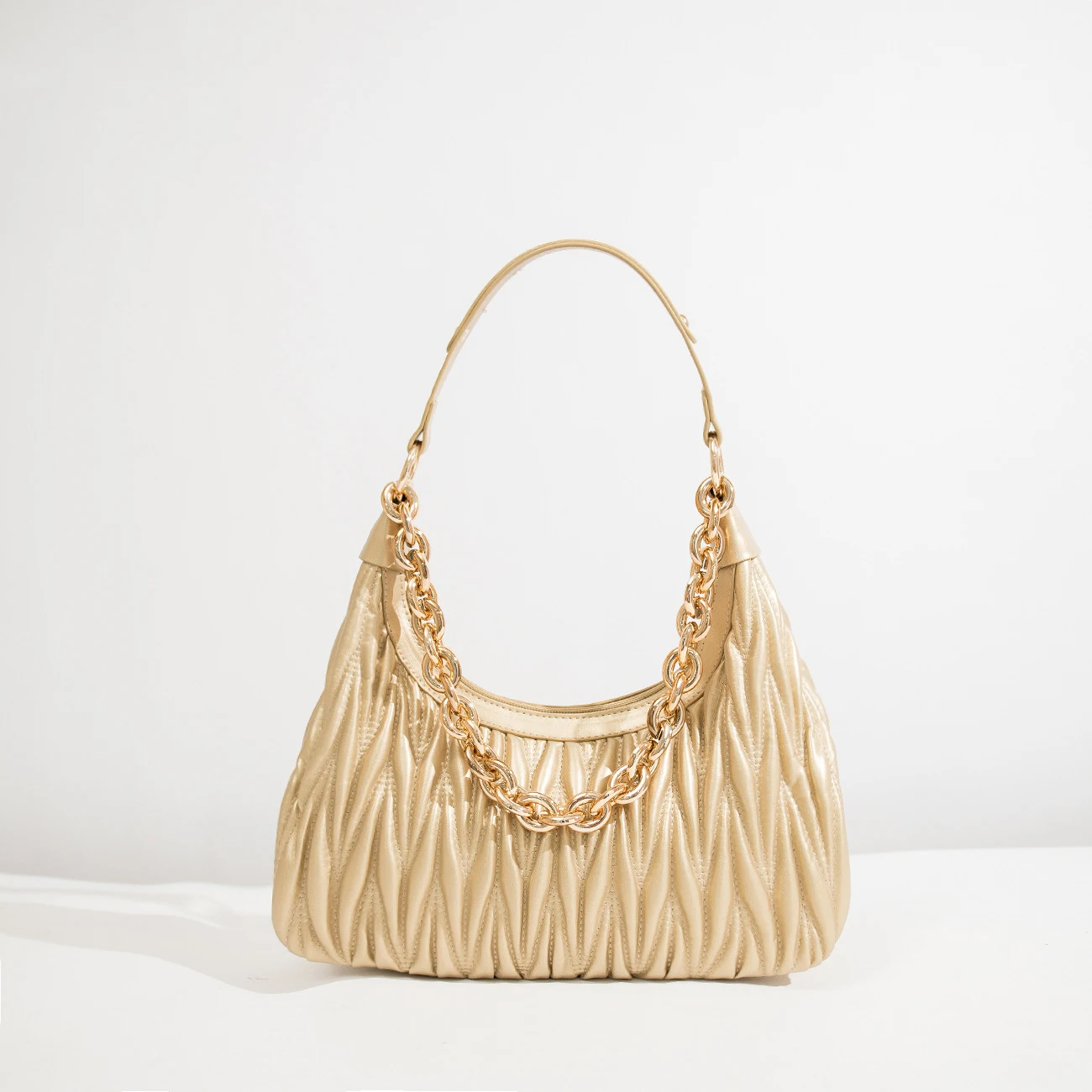Designer women handbags ladies hand bags luxury purses trendy Bolso de mano Sac main 2022 handbags for women wholesale
Designer women handbags ladies hand bags luxury purses trendy Bolso de mano Sac main 2022 handbags for women wholesale