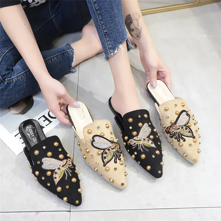Hot Sale Style Summer New Women's Shoes Pointed Toe Flat Slippers Ladies Fashion Casual Rivet Flat Shoes, Different colors and support to customized
Hot Sale Style Summer New Women's Shoes Pointed Toe Flat Slippers Ladies Fashion Casual Rivet Flat Shoes, Different colors and support to customized