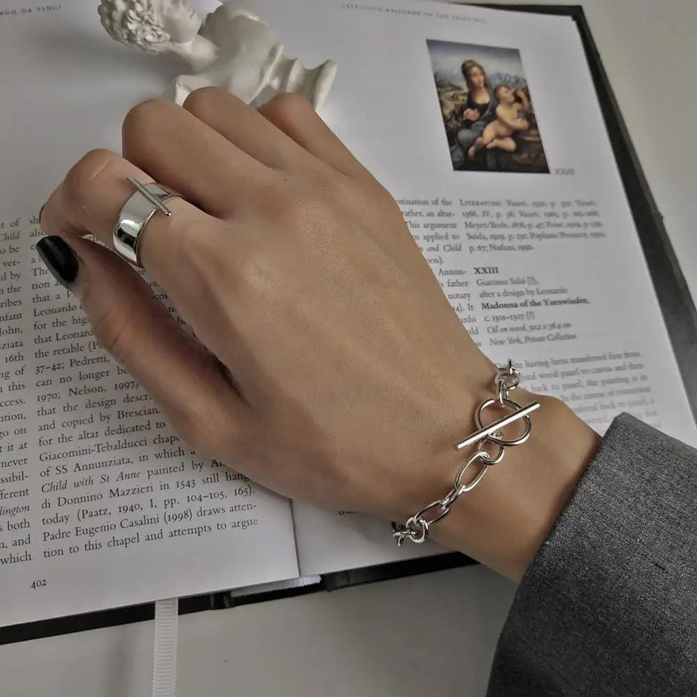 Factory Direct Korean Design Minimalist Handmade Silver Jewelry Chain Lock Custom 925 Sterling Silver Bracelet
Factory Direct Korean Design Minimalist Handmade Silver Jewelry Chain Lock Custom 925 Sterling Silver Bracelet