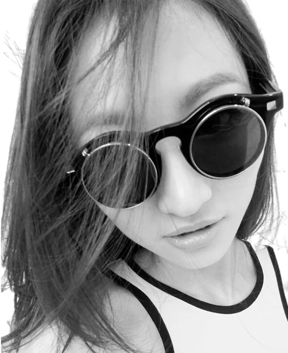 2021 Fashion New Colorful Latest Design Ladies Round Filp Up Trendy Retro Famous Women Men Wholesale Sunglasses
2021 Fashion New Colorful Latest Design Ladies Round Filp Up Trendy Retro Famous Women Men Wholesale Sunglasses