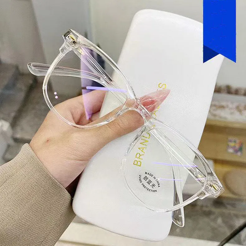 2021 Transparent Color Blue Light Gaming Glasses Retro Anti Radiation Fashion Rivet Computer Optical Frames, Avalaible
2021 Transparent Color Blue Light Gaming Glasses Retro Anti Radiation Fashion Rivet Computer Optical Frames, Avalaible