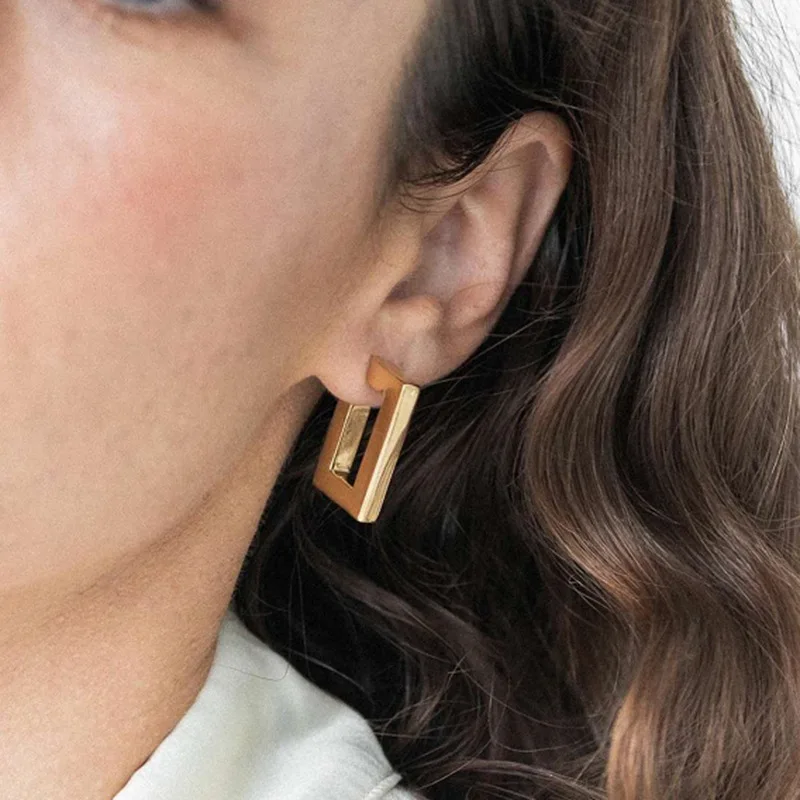 JOOLIM High End 18K Gold Plated Rectangle Hoop Earrings Design Jewelry Stainless Steel Earrings for Women
JOOLIM High End 18K Gold Plated Rectangle Hoop Earrings Design Jewelry Stainless Steel Earrings for Women
