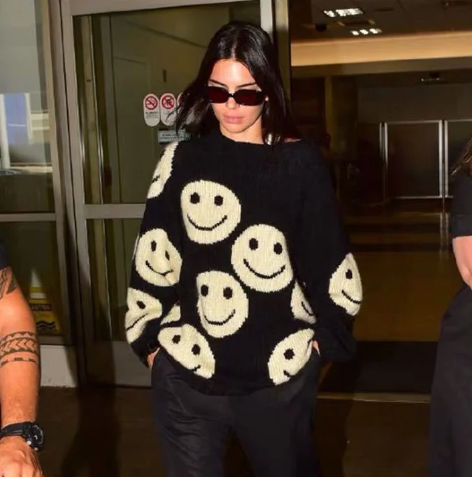 Runwaylover Y908 American And Europe Style 2020 Women Fashion Smile Printed Knitted Pullover Sweater
Runwaylover Y908 American And Europe Style 2020 Women Fashion Smile Printed Knitted Pullover Sweater