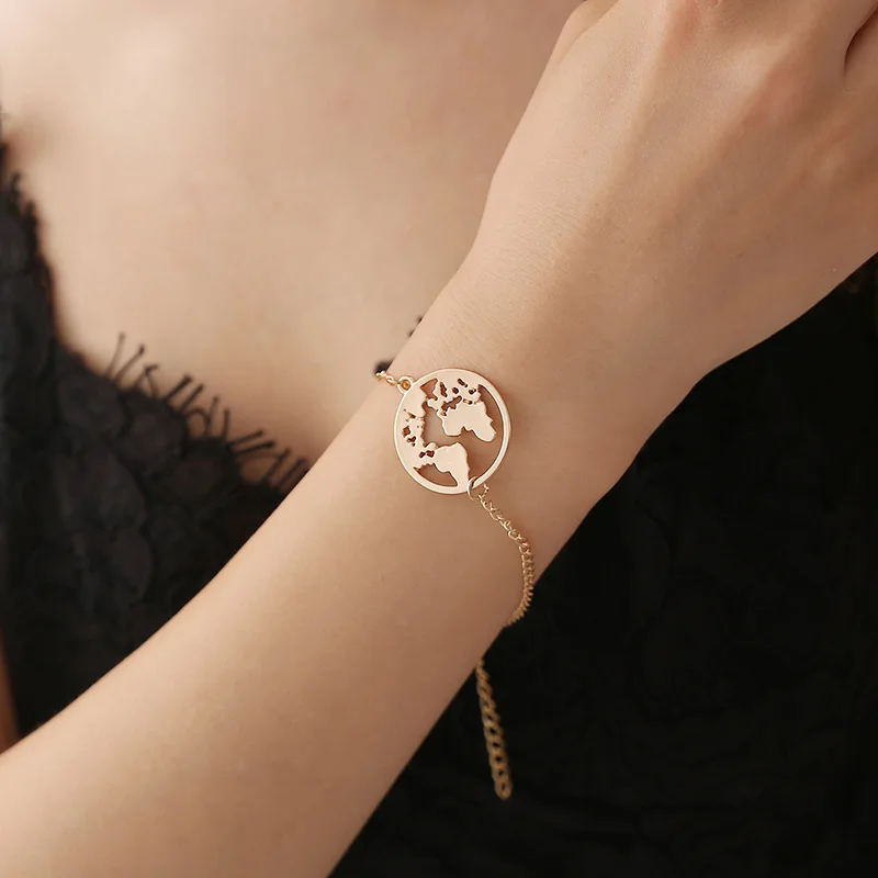 European and American Simple Fashion Female Bracelet World Map Pendant Charm Bracelet for Women Minimalist Jewelry Accessories, Gold, silver, black
European and American Simple Fashion Female Bracelet World Map Pendant Charm Bracelet for Women Minimalist Jewelry Accessories, Gold, silver, black